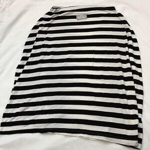 (Like New) Itzy Ritzy 4-in-1 Nursing Cover